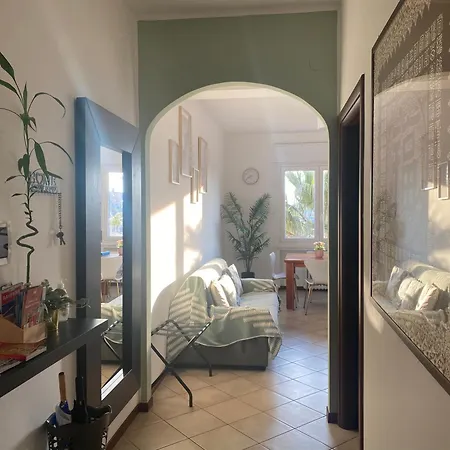 Bellavista , Bright And Stylish Two Bedroom In The Historic Center Daire