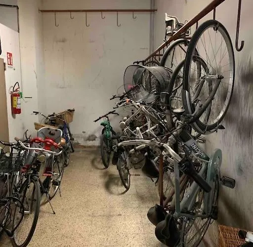 Bellavista , Bright And Stylish Two Bedroom In The Historic Center Апартаменты *