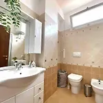 Bellavista , Bright And Stylish Two Bedroom In The Historic Center Apartment