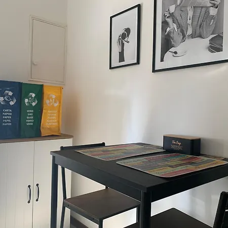 Bellavista , Bright And Stylish Two Bedroom In The Historic Center *